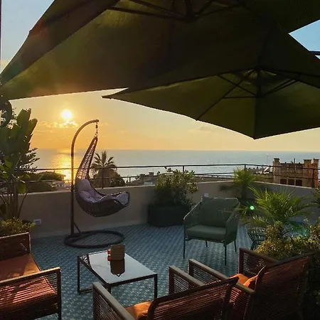 Noone Bed & Breakfast 4*