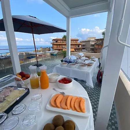 Noone Bed & Breakfast Tropea