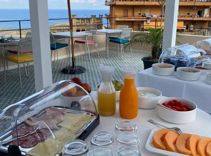 住宿加早餐酒店 Noone